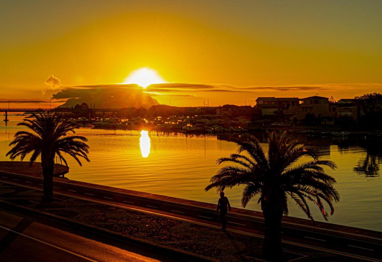 La Terrazza Guesthouse Olbia Bagian luar foto